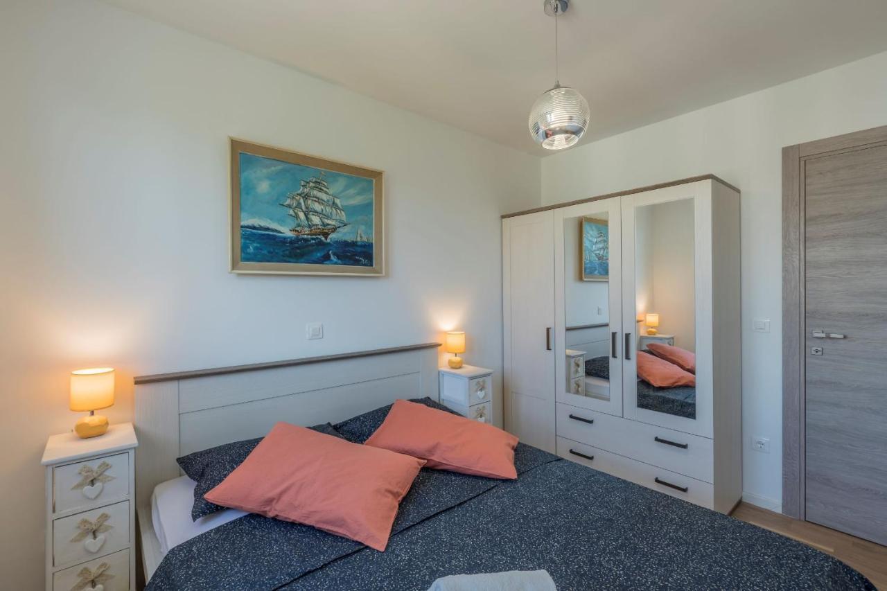 Apartman Lukiana*** Lejlighed Split Eksteriør billede